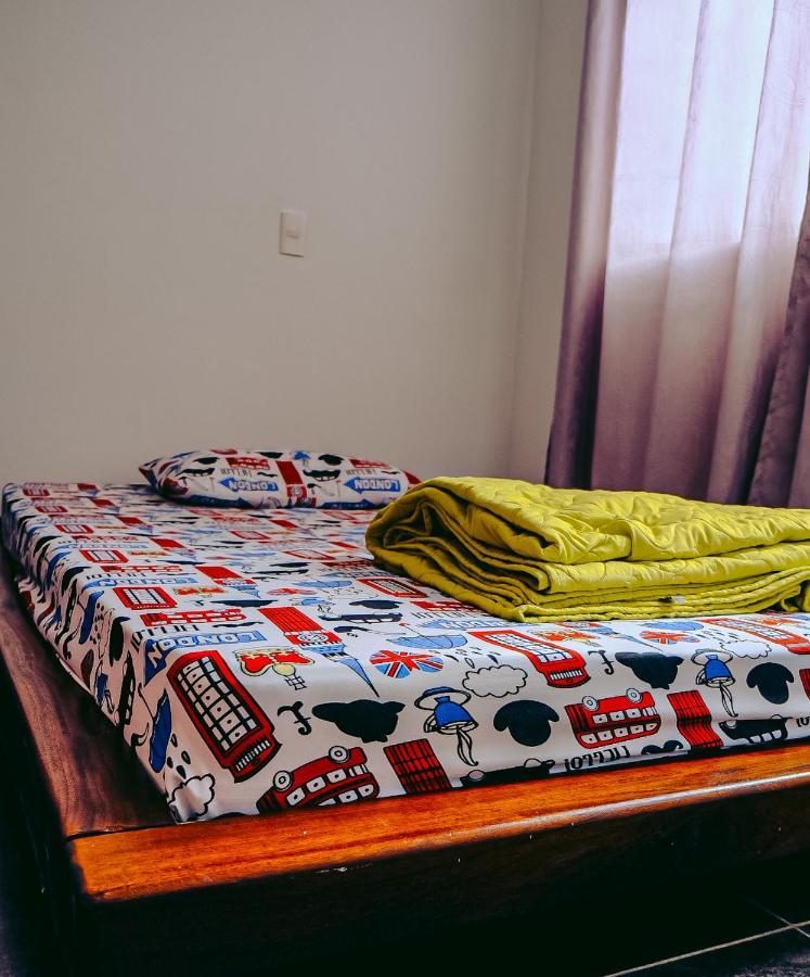 Hostel Metro Floresta Alojamiento Medellín Exteriér fotografie