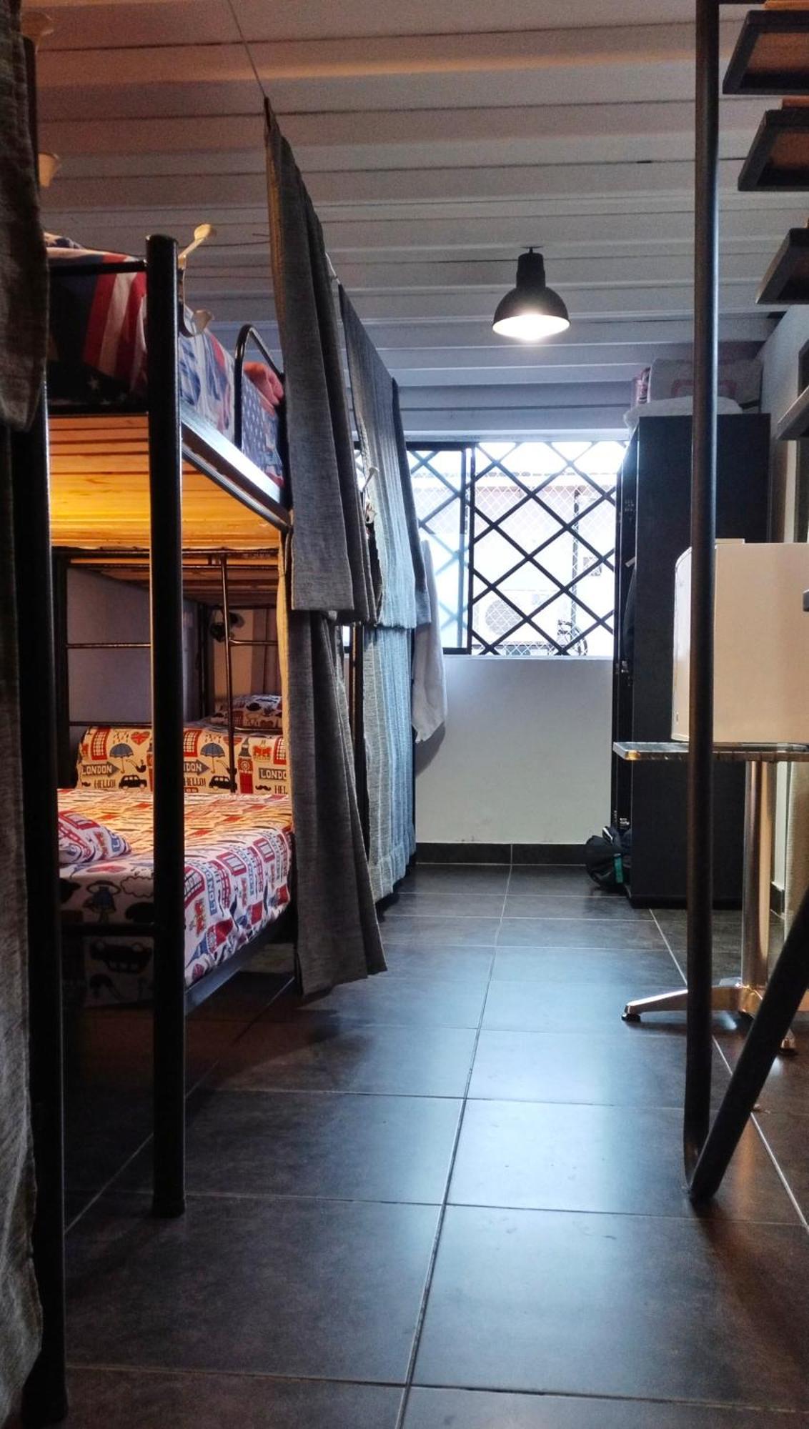 Hostel Metro Floresta Alojamiento Medellín Exteriér fotografie